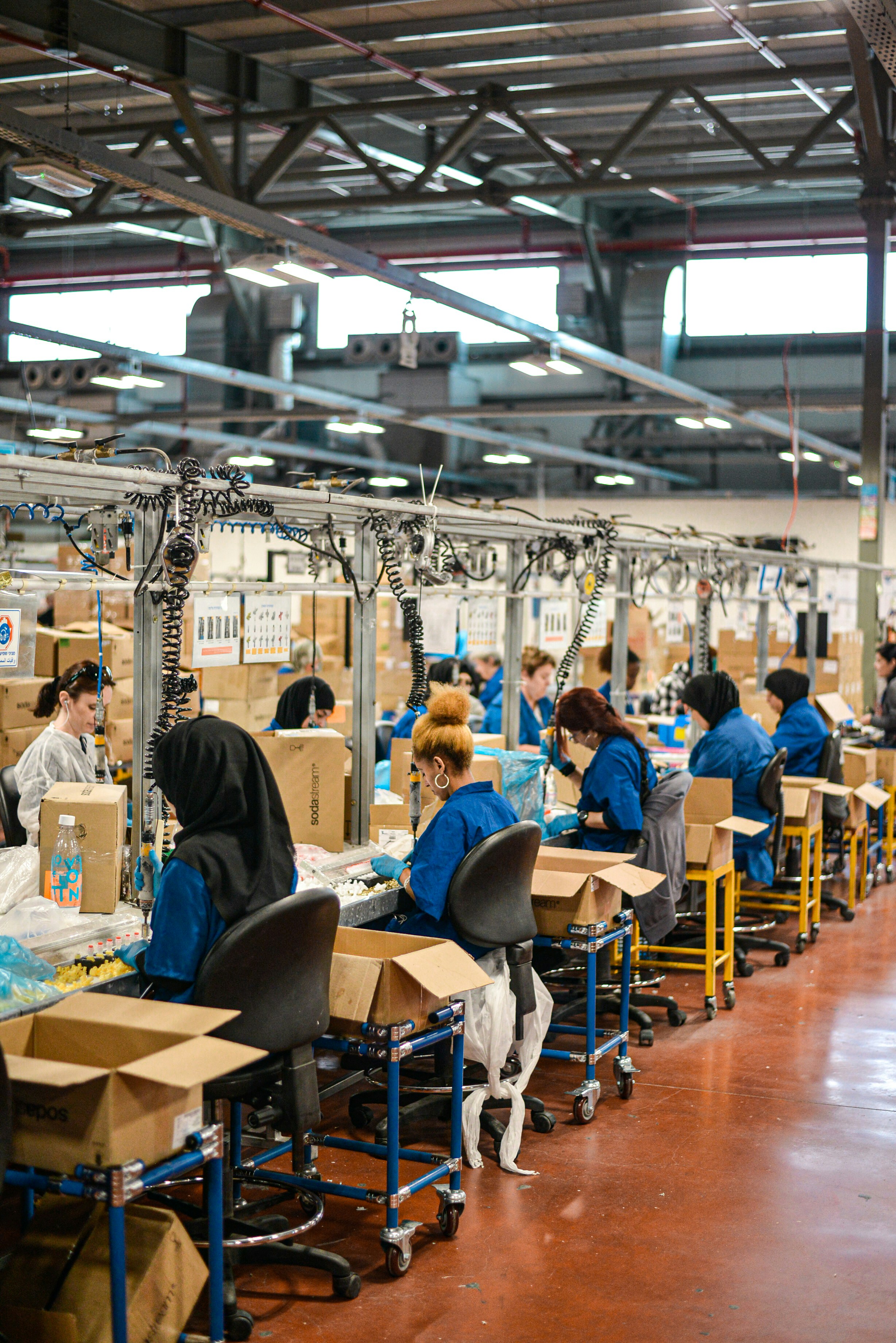 AI SOP赋能制鞋，为关键工艺保驾护航